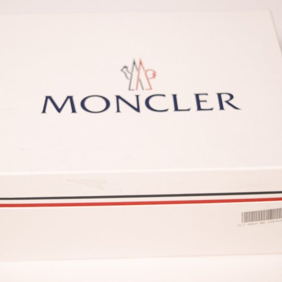 Moncler Monte runner size 11/44 *like new* - Picture 2 of 9